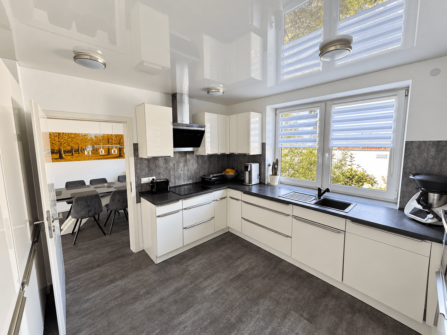 house for sale, 290 m², Kontakt: Lisa Tel.: 017670904071, Königsbrunn, Bavaria house for sale, 290 m², Kontakt: Lisa Tel.: 017670904071, Königsbrunn, Bavaria
