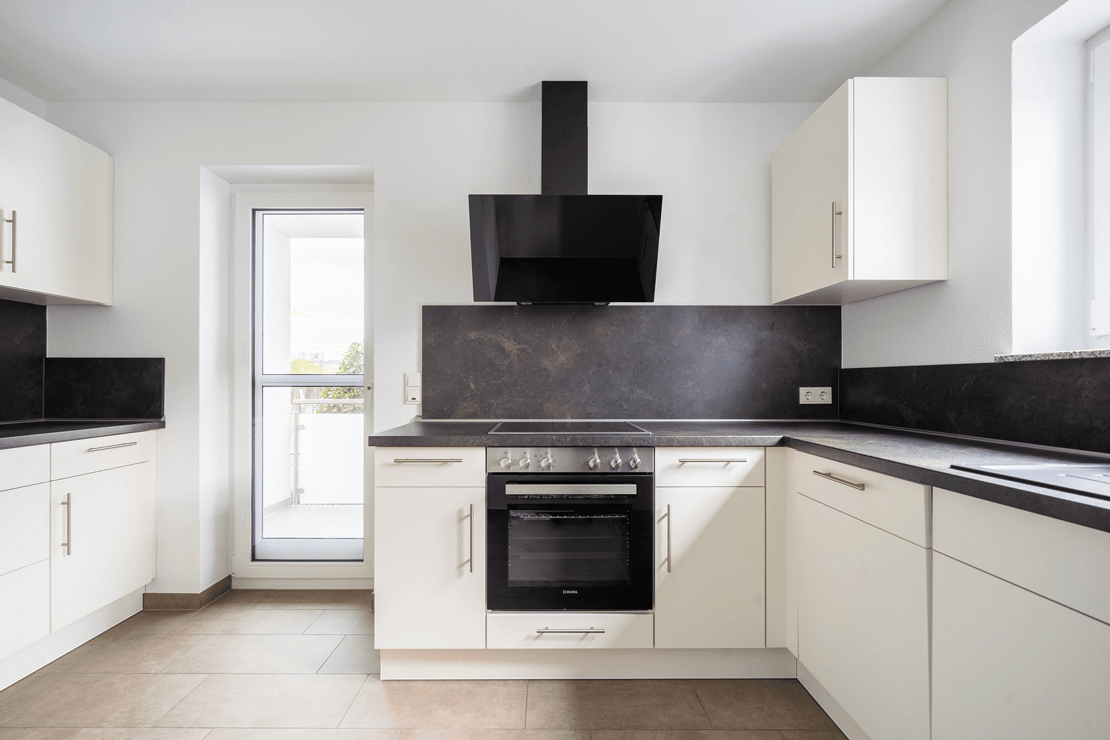 2 bedroom with open-plan kitchen flat to rent, 94 m², Grolsheim, Rhineland-Palatinate 2 bedroom with open-plan kitchen flat to rent, 94 m², Grolsheim, Rhineland-Palatinate