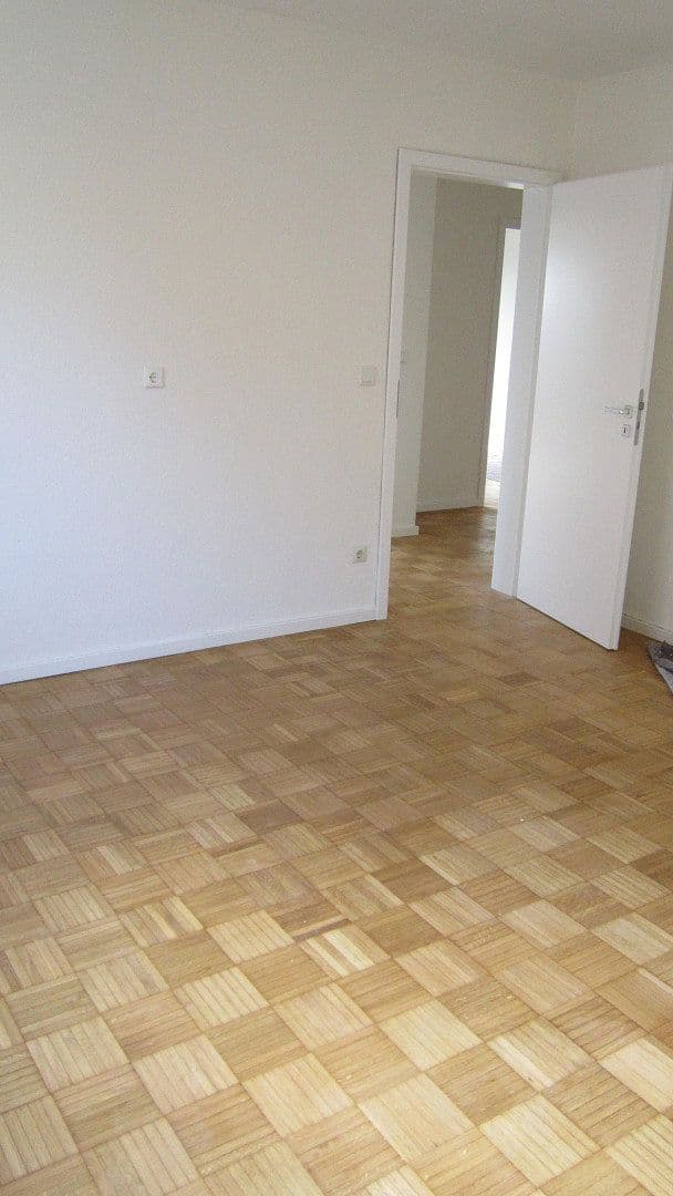 3 bedroom with open-plan kitchen flat to rent, 130 m², Herrenberg, Baden-Württemberg 3 bedroom with open-plan kitchen flat to rent, 130 m², Herrenberg, Baden-Württemberg