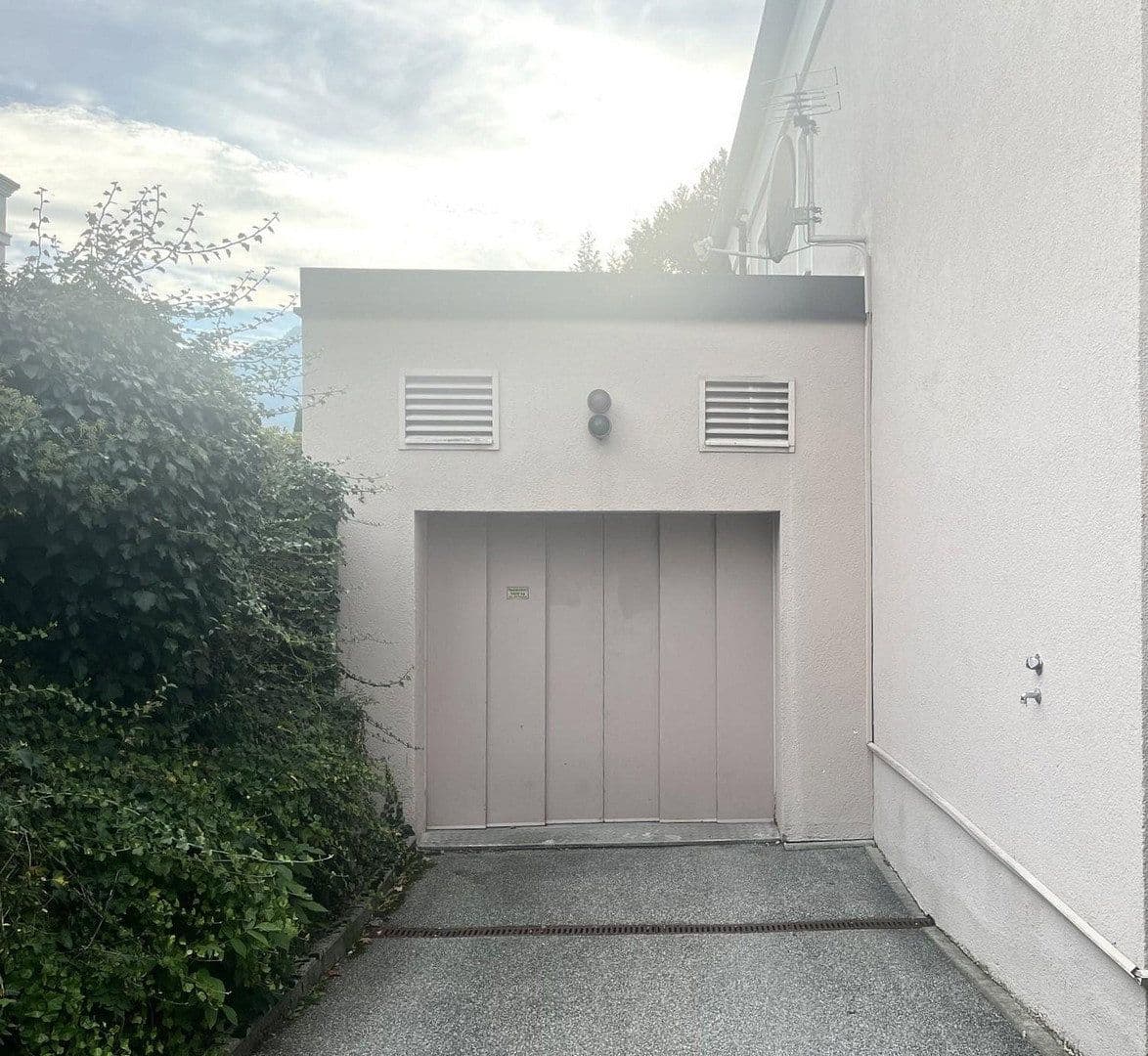 garage for sale, 0 m², Bad Reichenhall, Bavaria garage for sale, 0 m², Bad Reichenhall, Bavaria