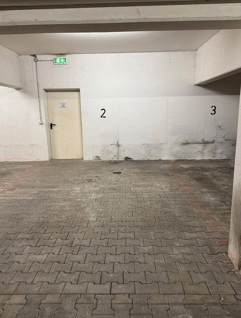 garage for sale, 0 m², Bad Reichenhall, Bavaria garage for sale, 0 m², Bad Reichenhall, Bavaria