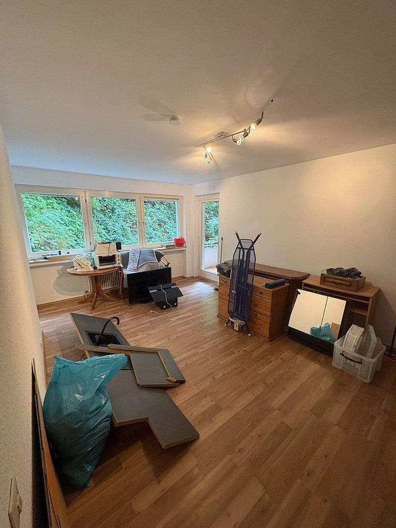 1 bedroom with open-plan kitchen flat to rent, 53 m², Velbert, North Rhine-Westphalia 1 bedroom with open-plan kitchen flat to rent, 53 m², Velbert, North Rhine-Westphalia