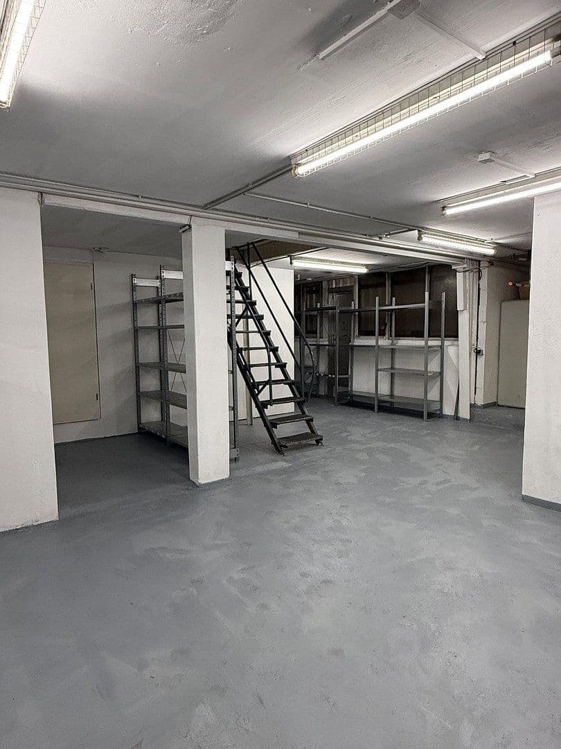 non-residential property to rent, 1,400 m², Lessingstraße 73, Neu Wulmstorf, Lower Saxony non-residential property to rent, 1,400 m², Lessingstraße 73, Neu Wulmstorf, Lower Saxony