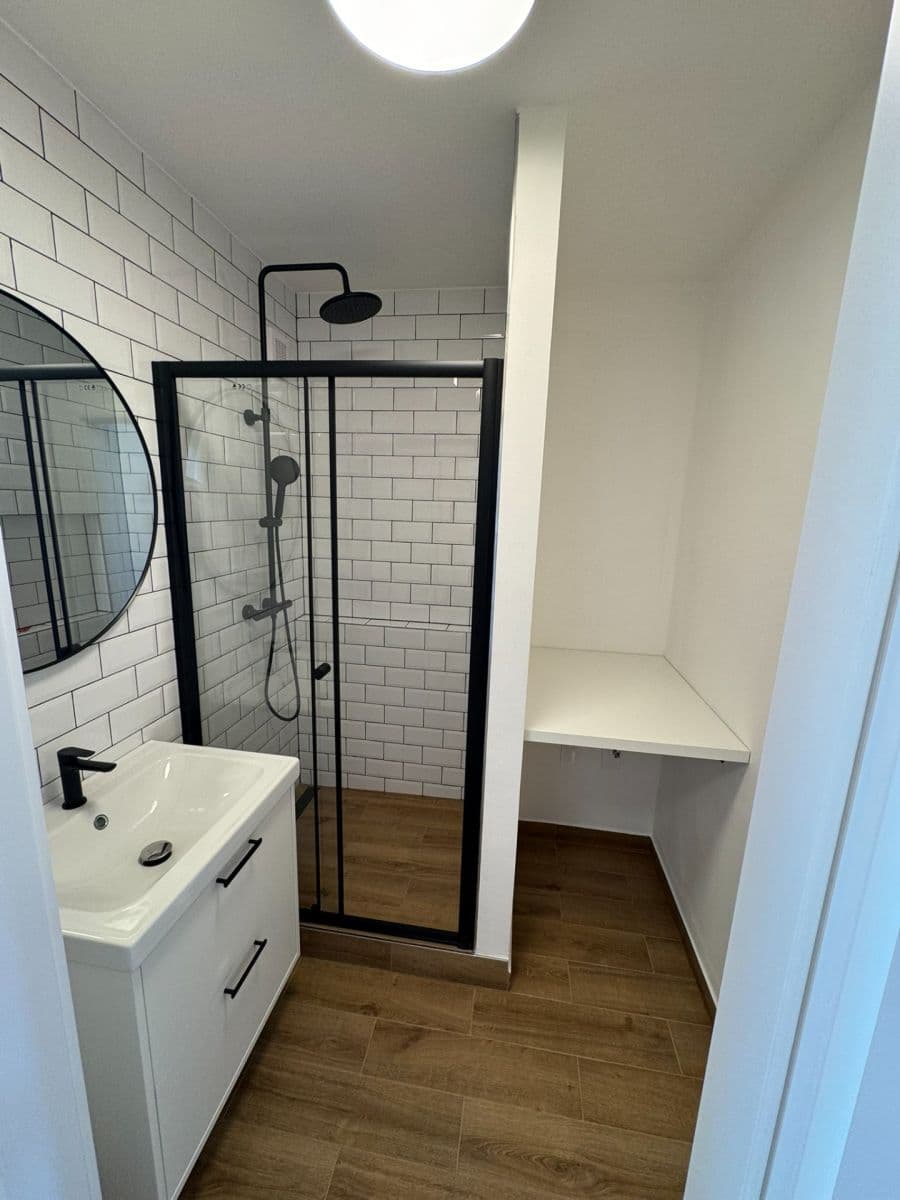 3 bedroom with open-plan kitchen flat to rent, 76 m², Jordana Jovkova, Prague, Prague 3 bedroom with open-plan kitchen flat to rent, 76 m², Jordana Jovkova, Prague, Prague
