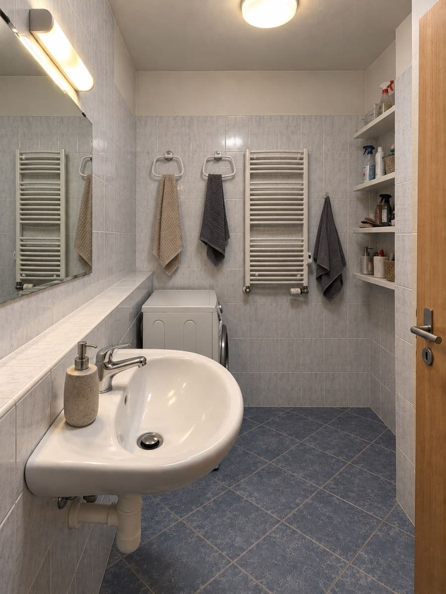 2 bedroom with open-plan kitchen flat to rent, 101 m², Voskovcova, Prague, Prague 2 bedroom with open-plan kitchen flat to rent, 101 m², Voskovcova, Prague, Prague
