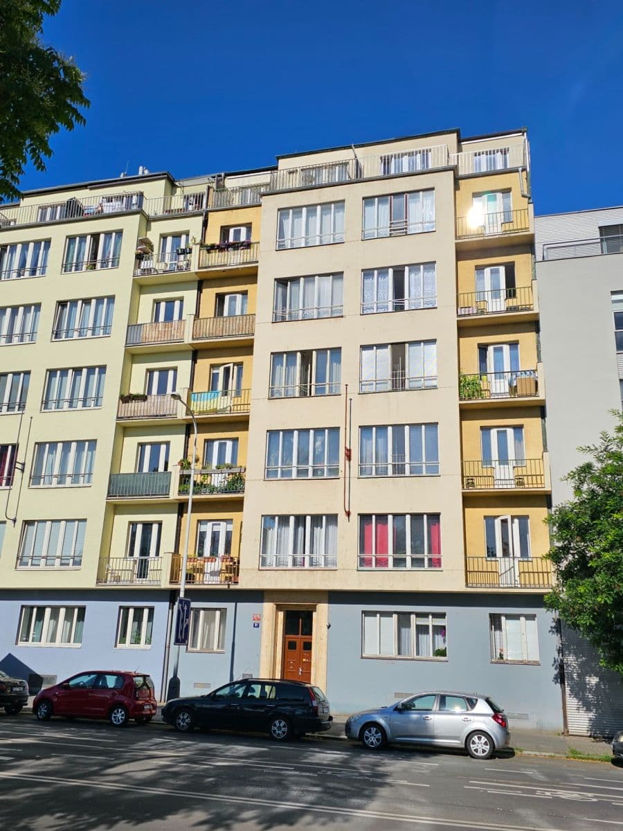 1 bedroom with open-plan kitchen flat to rent, 53 m², Jankovcova, Prague, Prague 1 bedroom with open-plan kitchen flat to rent, 53 m², Jankovcova, Prague, Prague