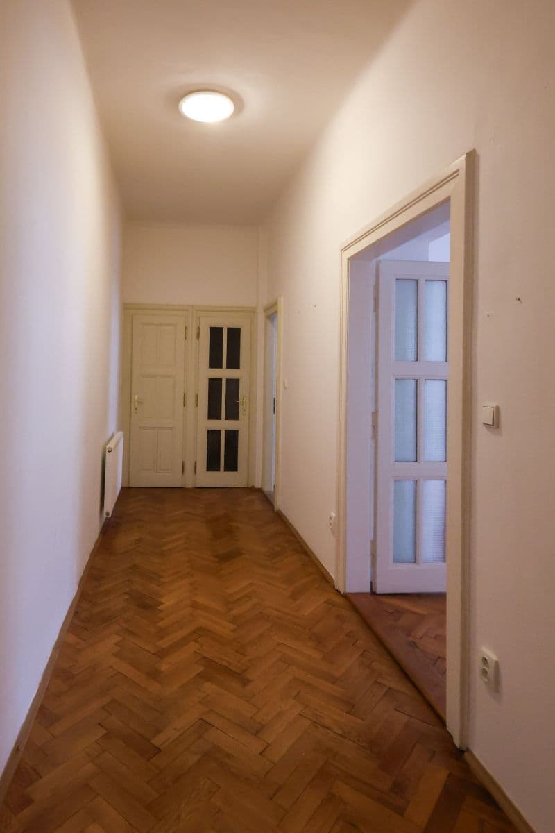 2 bedroom flat to rent, 110 m², Na Hutích, Prague, Prague 2 bedroom flat to rent, 110 m², Na Hutích, Prague, Prague