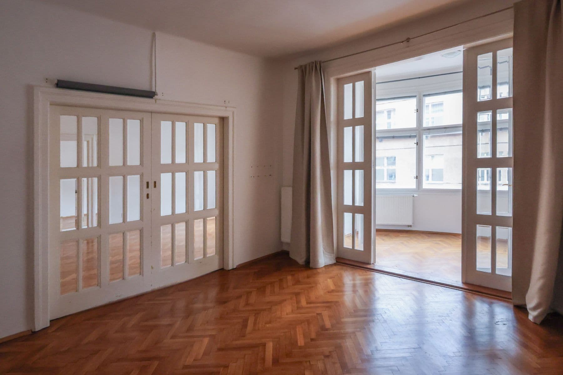 2 bedroom flat to rent, 110 m², Na Hutích, Prague, Prague 2 bedroom flat to rent, 110 m², Na Hutích, Prague, Prague