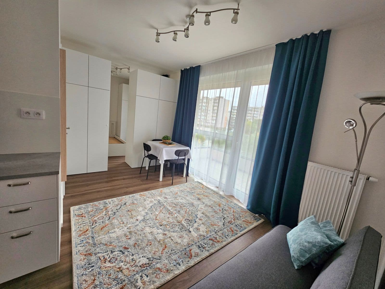 1 bedroom with open-plan kitchen flat to rent, 35 m², Arnošta Valenty, Prague, Prague 1 bedroom with open-plan kitchen flat to rent, 35 m², Arnošta Valenty, Prague, Prague