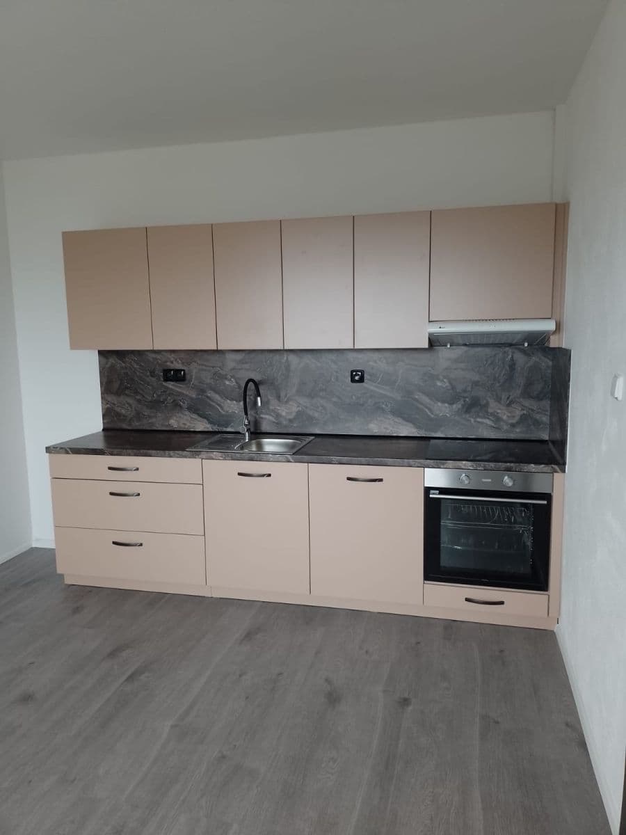 1 bedroom with open-plan kitchen flat to rent, 45 m², SNP, Vimperk, Jihočeský Region 1 bedroom with open-plan kitchen flat to rent, 45 m², SNP, Vimperk, Jihočeský Region