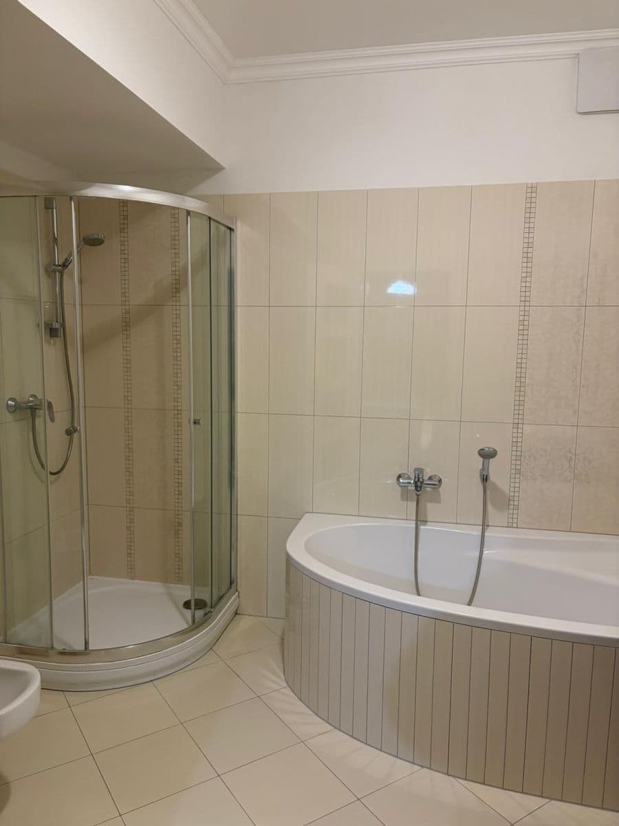 2 bedroom with open-plan kitchen flat to rent, 80 m², Moravská, Karlovy Vary, Karlovarský Region 2 bedroom with open-plan kitchen flat to rent, 80 m², Moravská, Karlovy Vary, Karlovarský Region