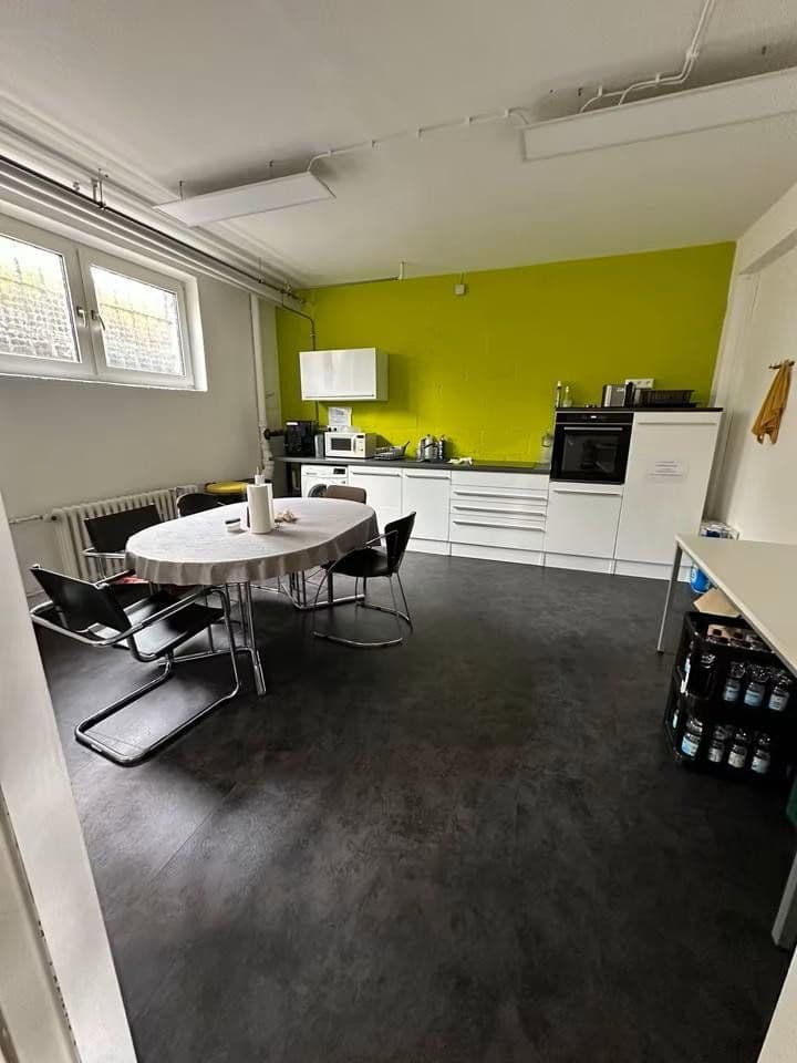 non-residential property to rent, 1,000 m², Kornbühlstr. 100, Burladingen, Baden-Württemberg non-residential property to rent, 1,000 m², Kornbühlstr. 100, Burladingen, Baden-Württemberg