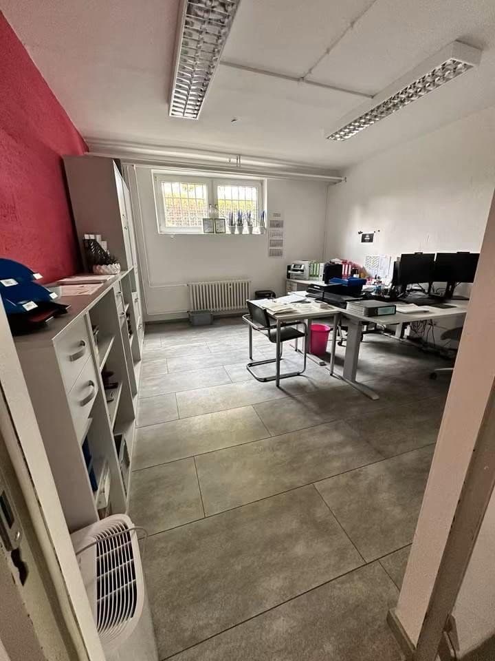 non-residential property to rent, 1,000 m², Kornbühlstr. 100, Burladingen, Baden-Württemberg non-residential property to rent, 1,000 m², Kornbühlstr. 100, Burladingen, Baden-Württemberg