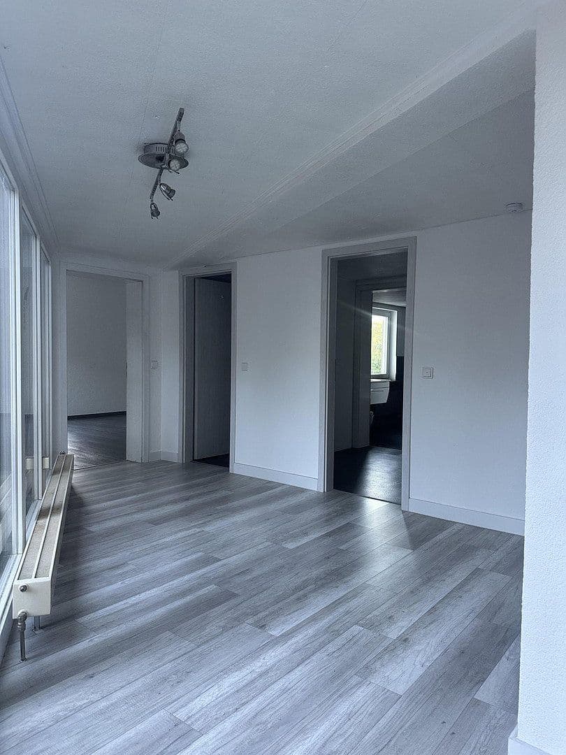 2 bedroom with open-plan kitchen flat to rent, 136 m², Wiesentalerstr. 16, Waghäusel, Baden-Württemberg 2 bedroom with open-plan kitchen flat to rent, 136 m², Wiesentalerstr. 16, Waghäusel, Baden-Württemberg