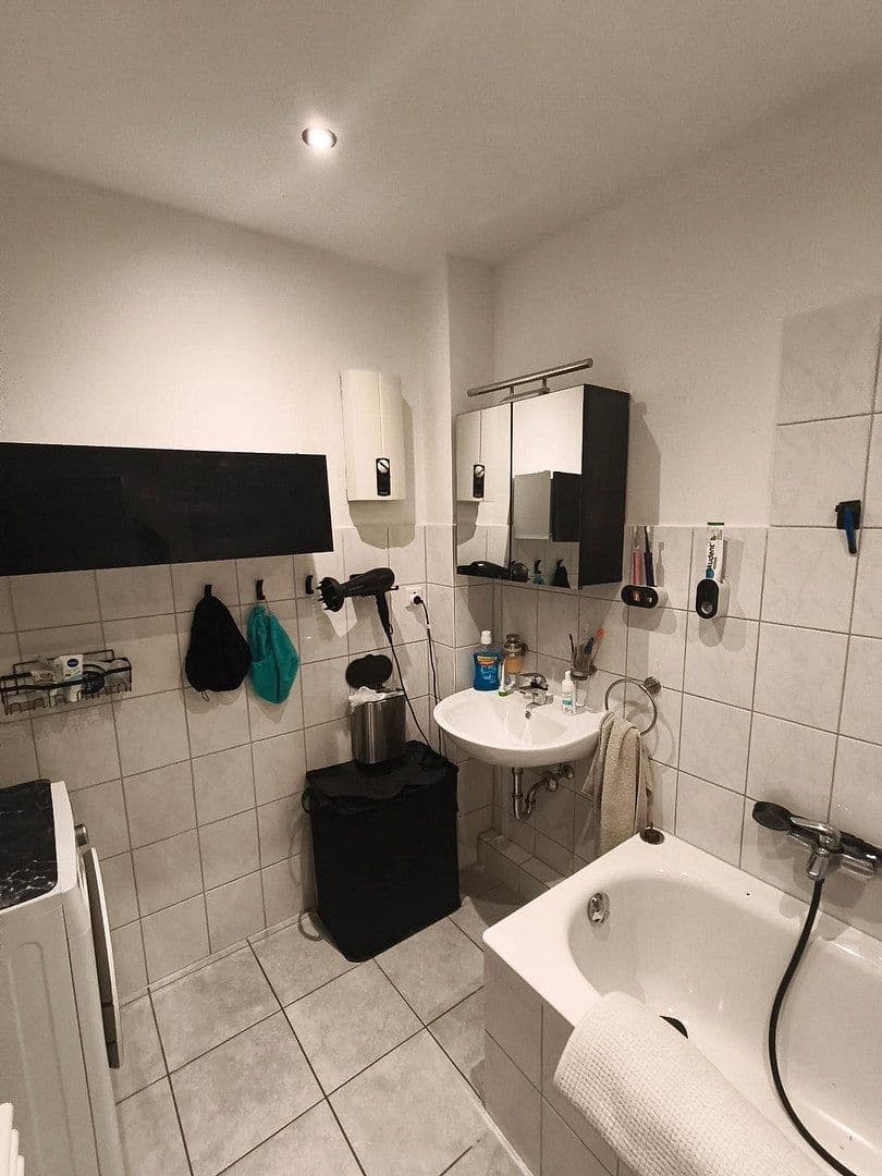 3 bedroom flat to rent, 85 m², Neviandtstrasse, Wuppertal, North Rhine-Westphalia 3 bedroom flat to rent, 85 m², Neviandtstrasse, Wuppertal, North Rhine-Westphalia