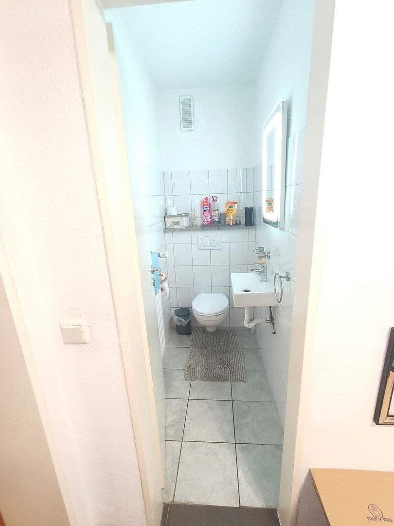 3 bedroom flat to rent, 85 m², Neviandtstrasse, Wuppertal, North Rhine-Westphalia 3 bedroom flat to rent, 85 m², Neviandtstrasse, Wuppertal, North Rhine-Westphalia