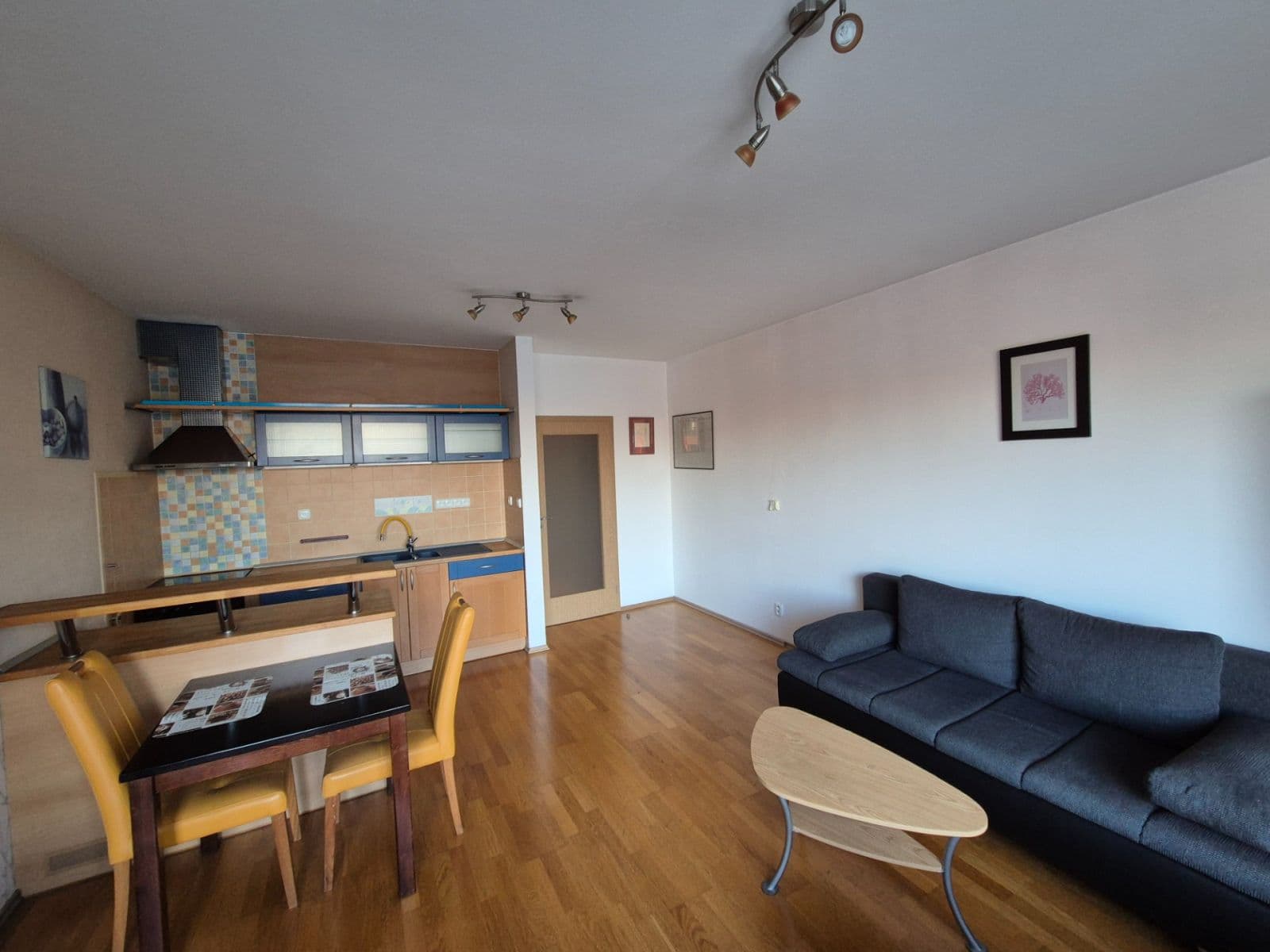 Studio flat to rent, 38 m², Drahobejlova, Prague, Prague Studio flat to rent, 38 m², Drahobejlova, Prague, Prague