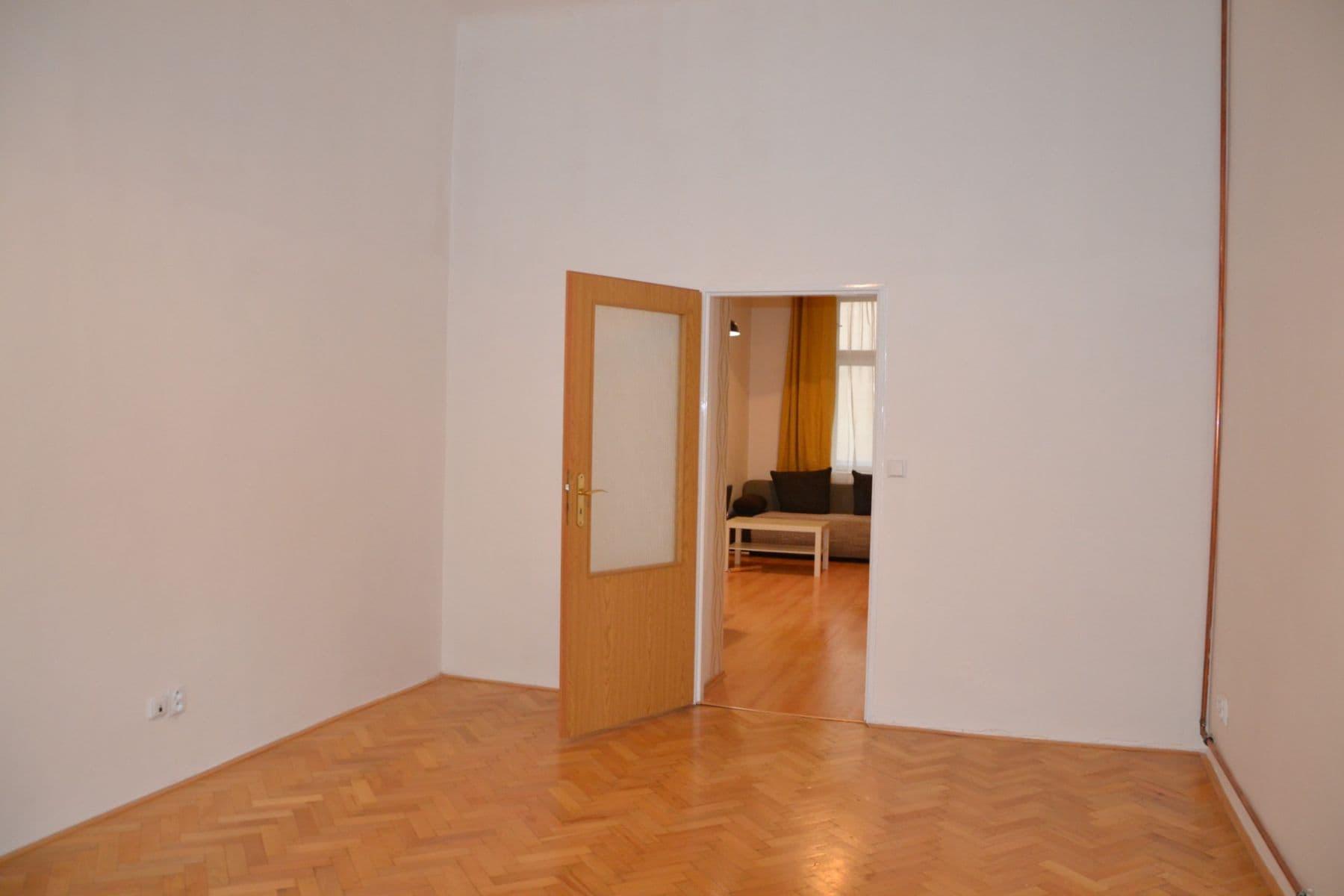 1 bedroom with open-plan kitchen flat to rent, 44 m², Chelčického, Prague, Prague 1 bedroom with open-plan kitchen flat to rent, 44 m², Chelčického, Prague, Prague