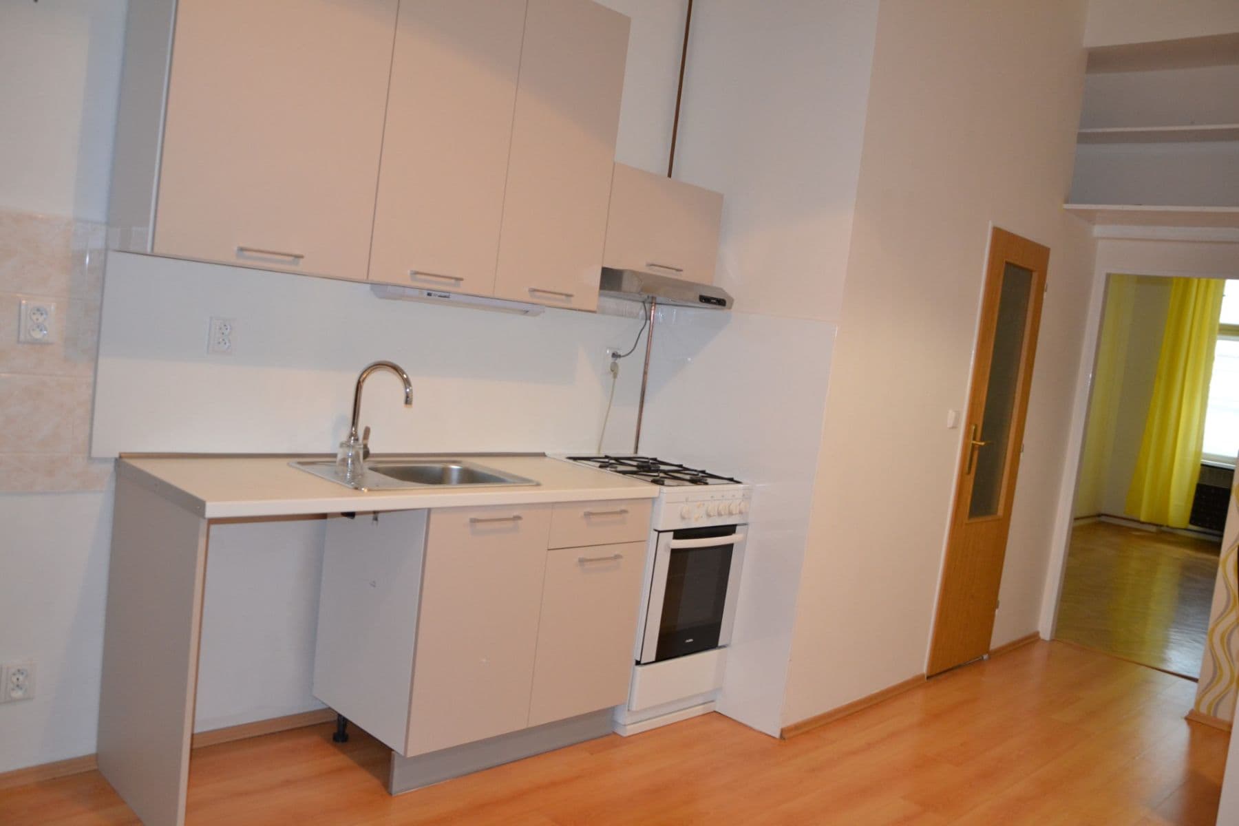 1 bedroom with open-plan kitchen flat to rent, 44 m², Chelčického, Prague, Prague 1 bedroom with open-plan kitchen flat to rent, 44 m², Chelčického, Prague, Prague