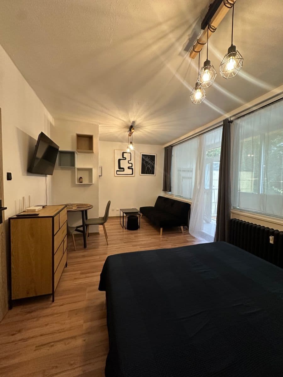 Studio flat to rent, 35 m², Hlivická, Prague, Prague Studio flat to rent, 35 m², Hlivická, Prague, Prague