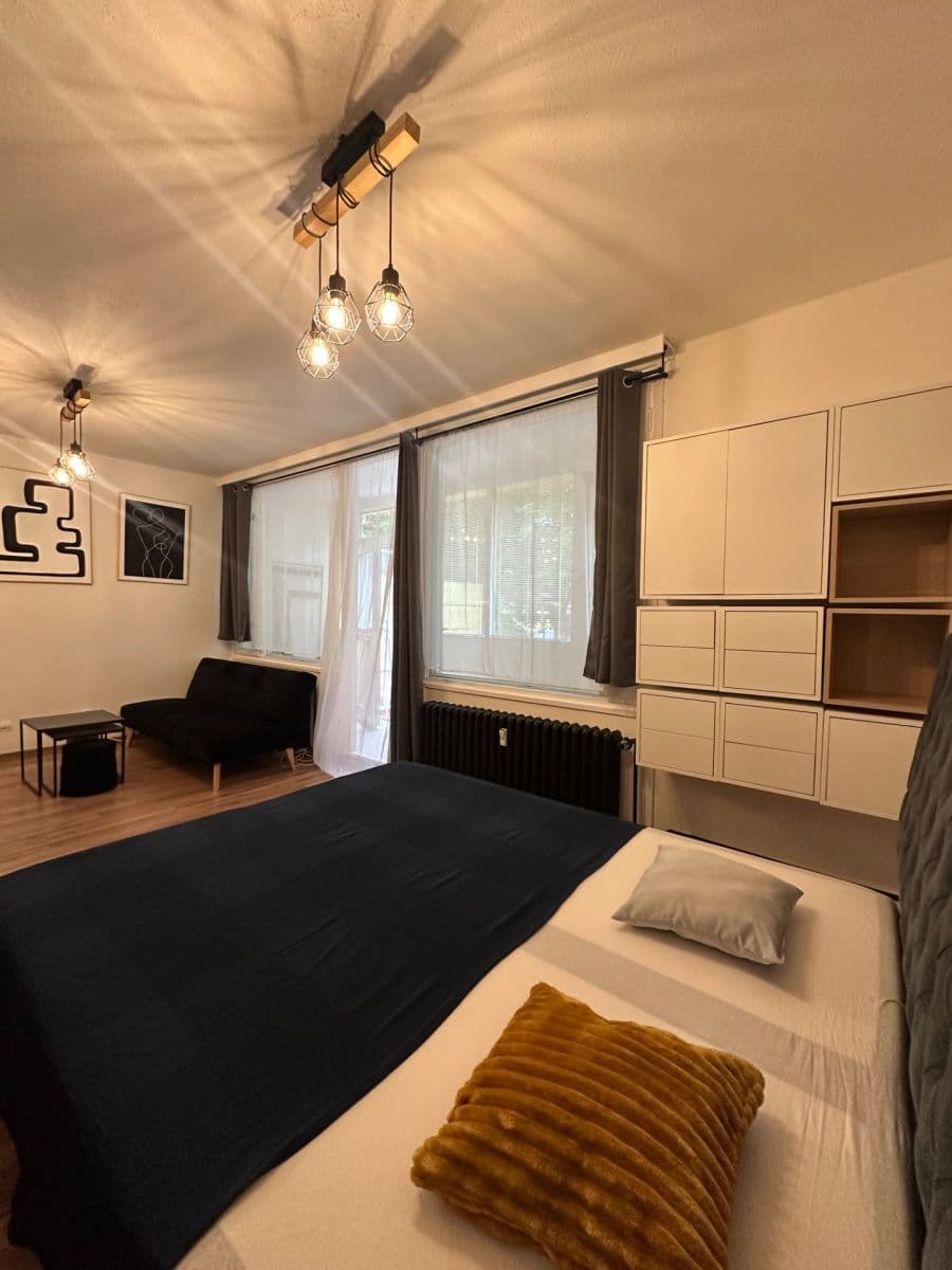 Studio flat to rent, 35 m², Hlivická, Prague, Prague Studio flat to rent, 35 m², Hlivická, Prague, Prague