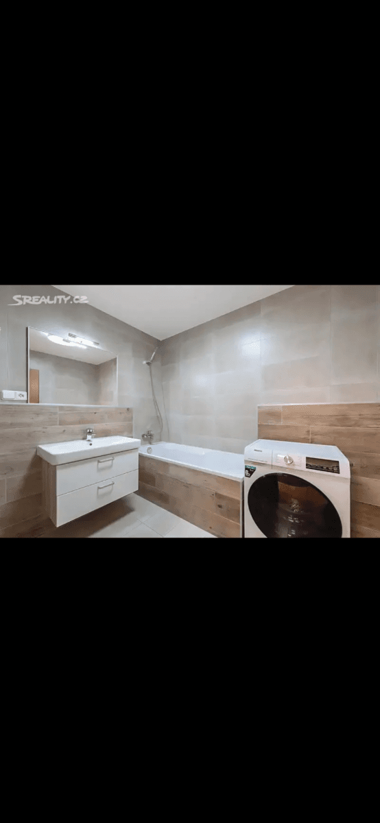 2 bedroom with open-plan kitchen flat to rent, 72 m², Heinemannova, Prague, Prague 2 bedroom with open-plan kitchen flat to rent, 72 m², Heinemannova, Prague, Prague