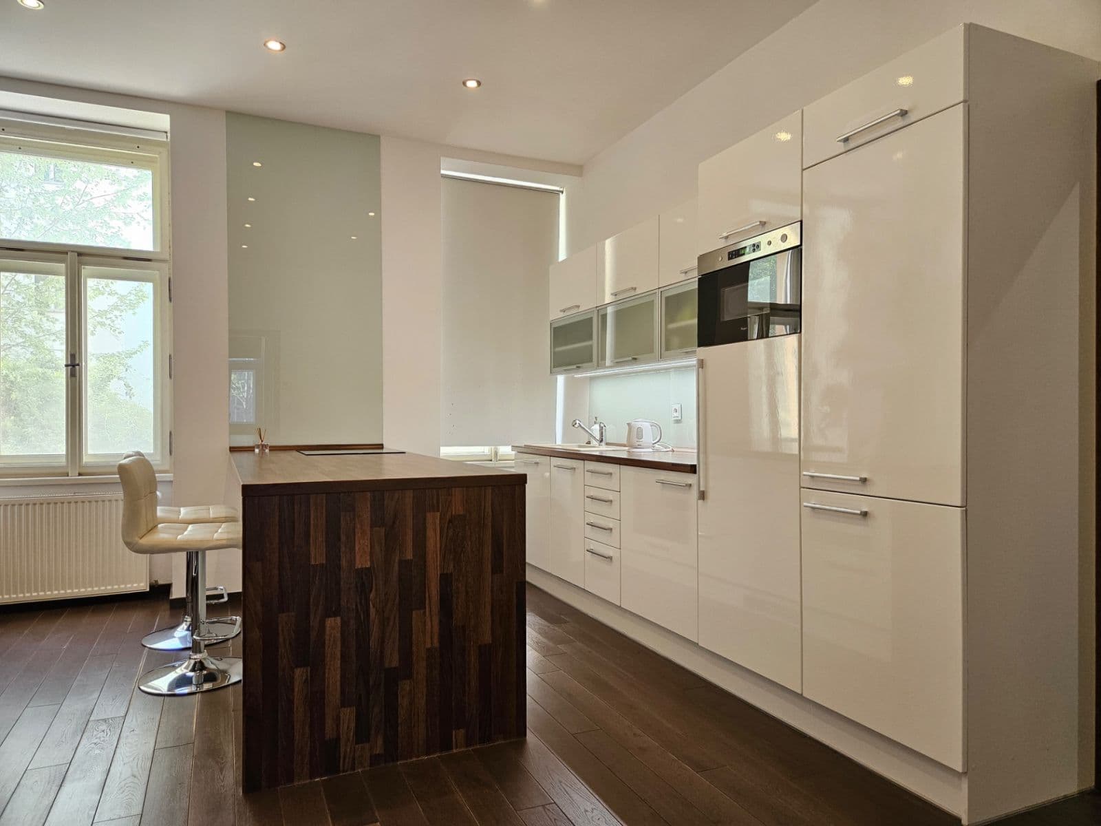 2 bedroom with open-plan kitchen flat for sale, 70 m², Benátská, Prague, Prague 2 bedroom with open-plan kitchen flat for sale, 70 m², Benátská, Prague, Prague