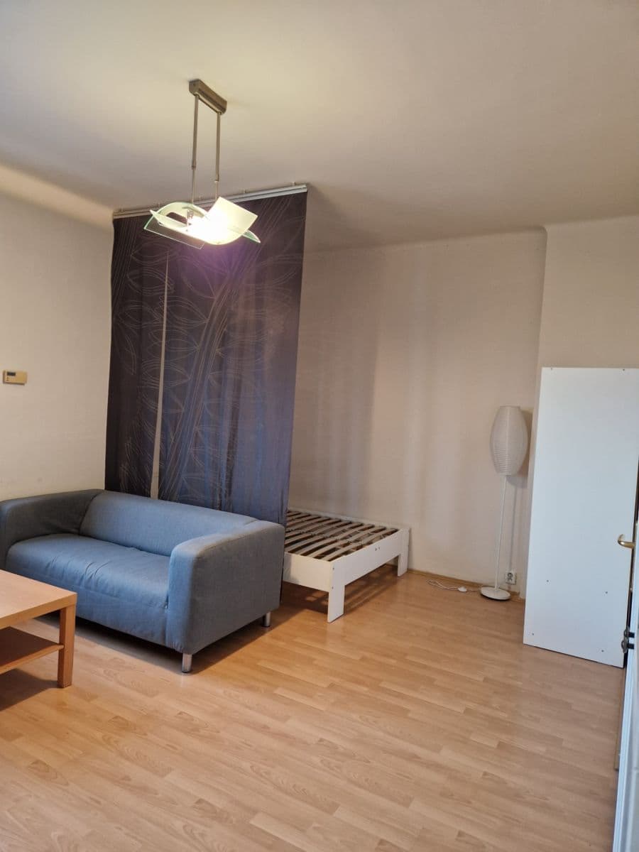 1 bedroom flat to rent, 46 m², Jihlavská, Prague, Prague 1 bedroom flat to rent, 46 m², Jihlavská, Prague, Prague