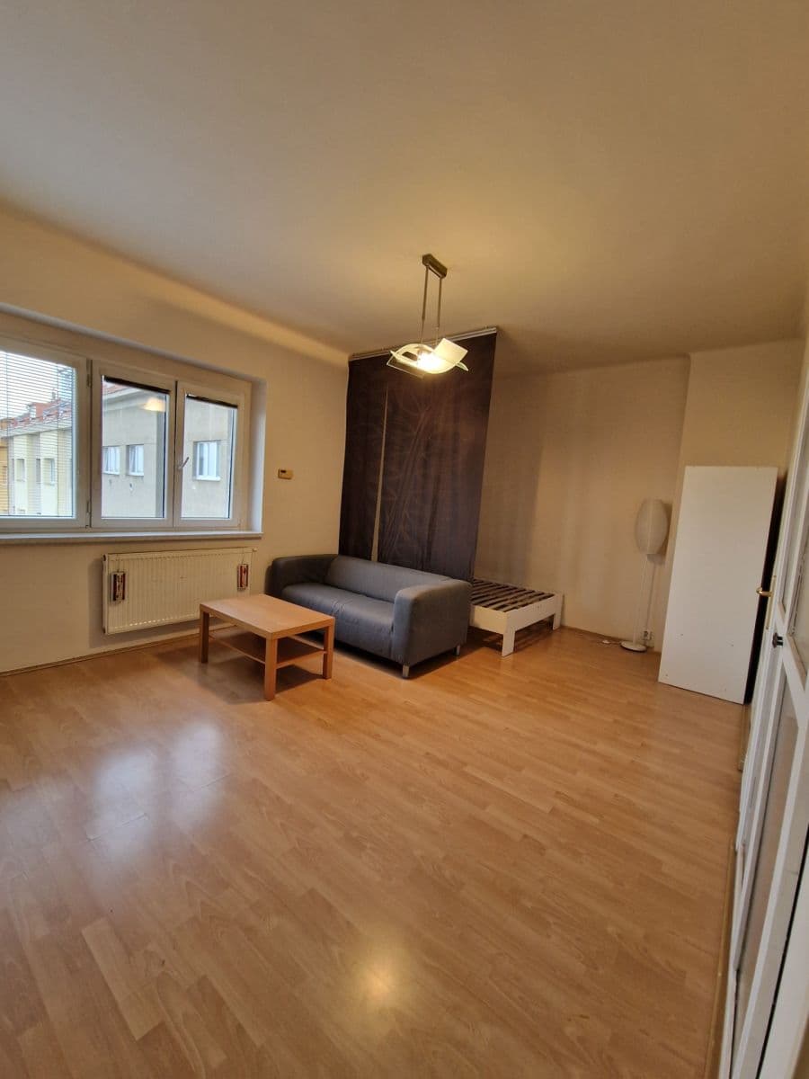 1 bedroom flat to rent, 46 m², Jihlavská, Prague, Prague 1 bedroom flat to rent, 46 m², Jihlavská, Prague, Prague