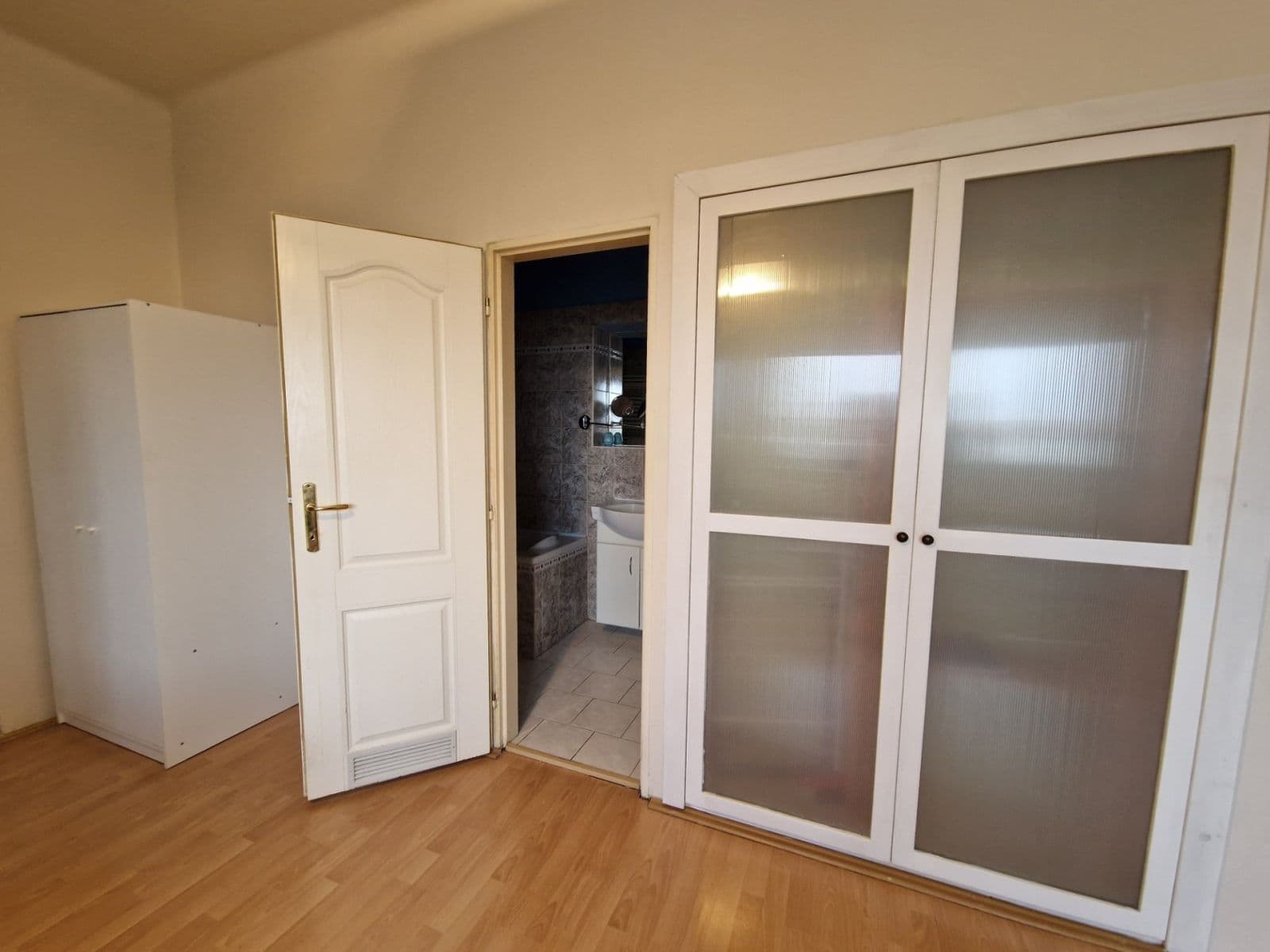 1 bedroom flat to rent, 46 m², Jihlavská, Prague, Prague 1 bedroom flat to rent, 46 m², Jihlavská, Prague, Prague