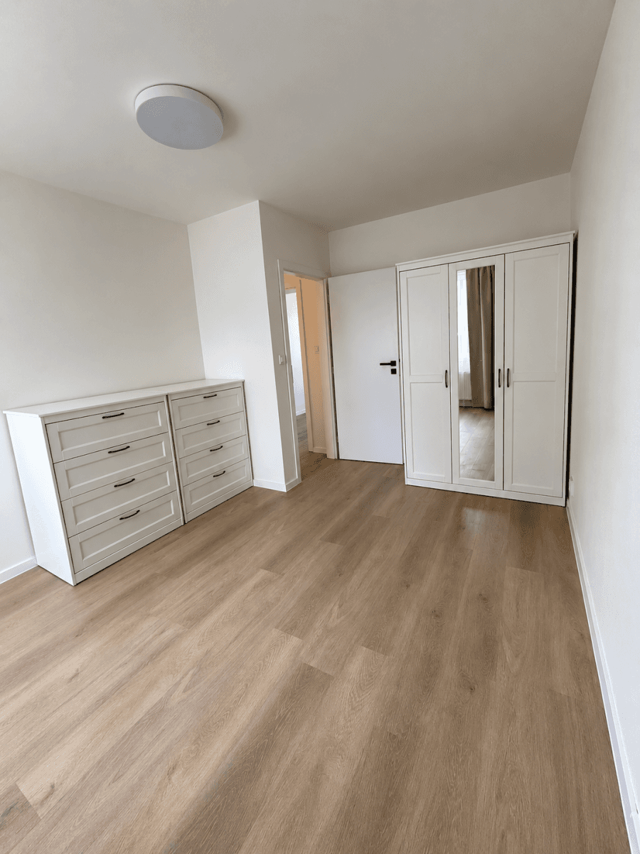 2 bedroom with open-plan kitchen flat to rent, 73 m², Danielova, Prague, Prague 2 bedroom with open-plan kitchen flat to rent, 73 m², Danielova, Prague, Prague