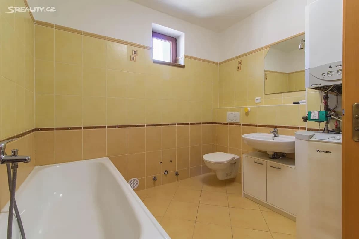 2 bedroom flat for sale, 74 m², U Kloubových domů, Prague, Prague 2 bedroom flat for sale, 74 m², U Kloubových domů, Prague, Prague
