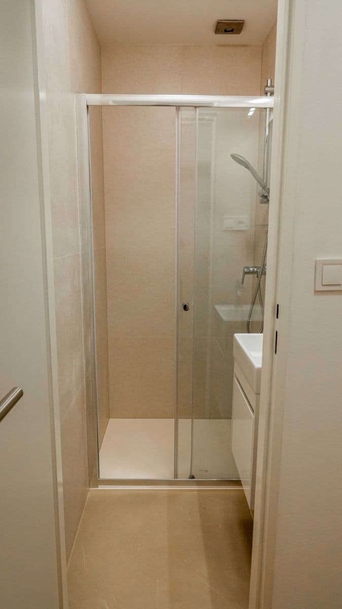 Studio flat to rent, 31 m², V Podluží, Prague, Prague Studio flat to rent, 31 m², V Podluží, Prague, Prague