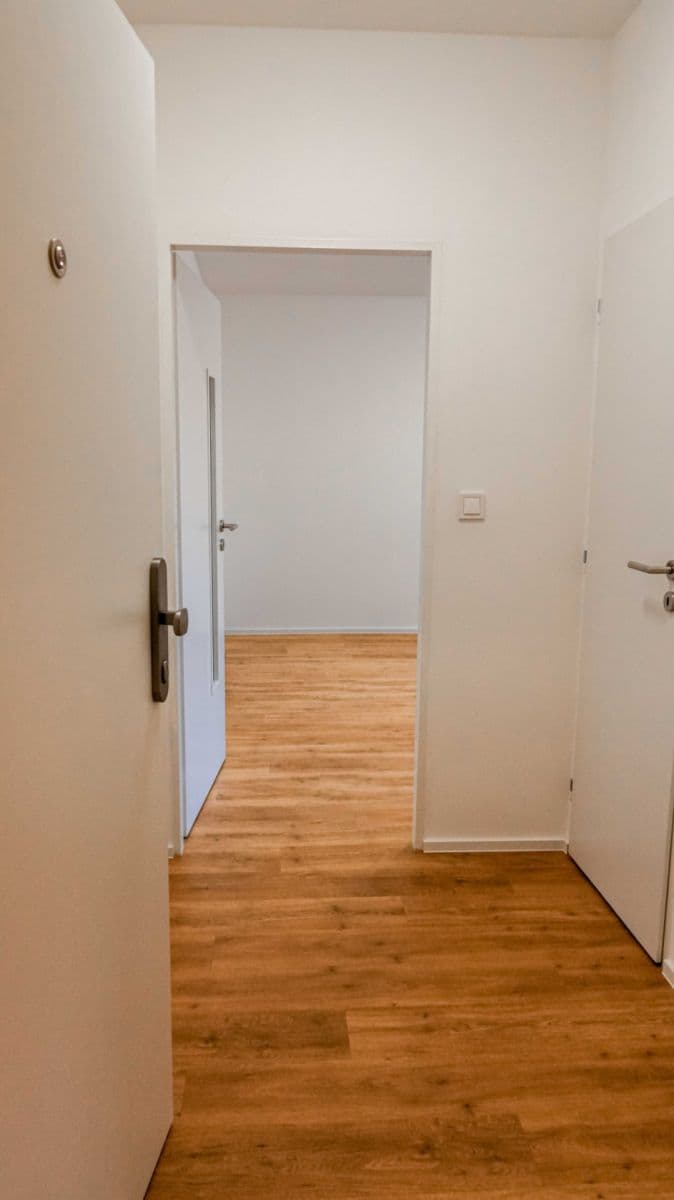 Studio flat to rent, 31 m², V Podluží, Prague, Prague Studio flat to rent, 31 m², V Podluží, Prague, Prague