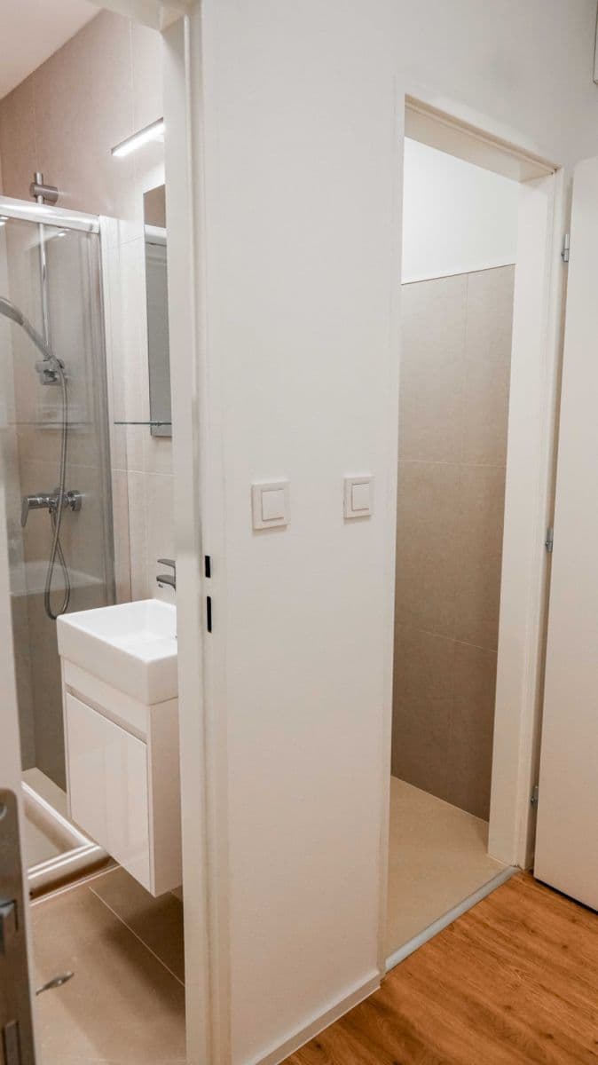 Studio flat to rent, 31 m², V Podluží, Prague, Prague Studio flat to rent, 31 m², V Podluží, Prague, Prague