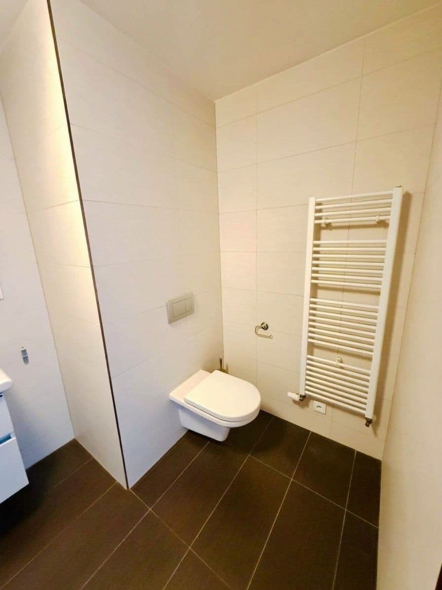 3 bedroom with open-plan kitchen flat for sale, 120 m², Jeremiášova, Prague, Prague 3 bedroom with open-plan kitchen flat for sale, 120 m², Jeremiášova, Prague, Prague