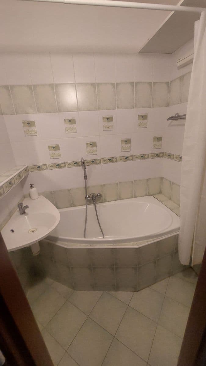 2 bedroom flat to rent, 50 m², Zelenečská, Prague, Prague 2 bedroom flat to rent, 50 m², Zelenečská, Prague, Prague