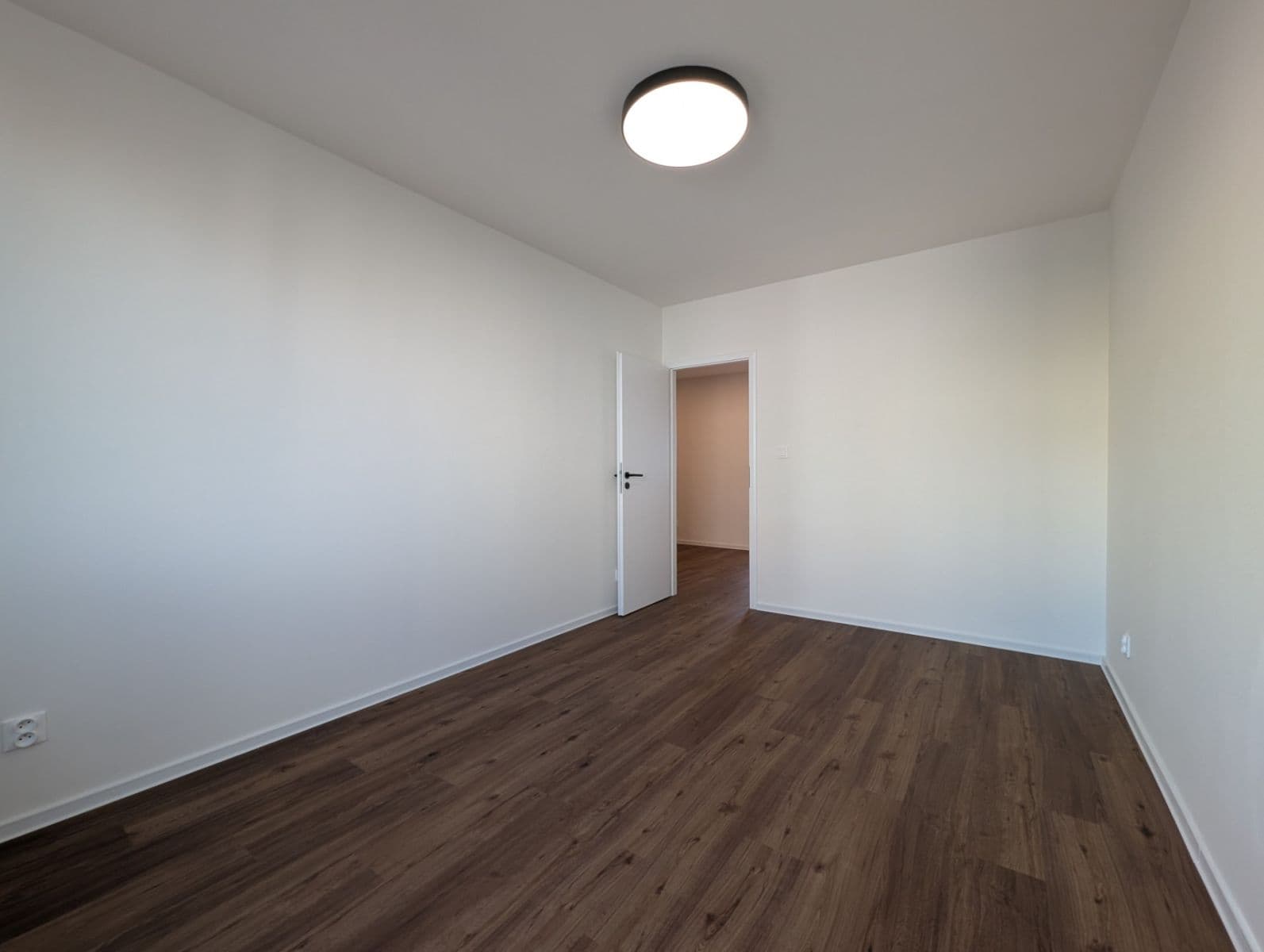 2 bedroom with open-plan kitchen flat to rent, 79 m², Ve svahu, Prague, Prague 2 bedroom with open-plan kitchen flat to rent, 79 m², Ve svahu, Prague, Prague
