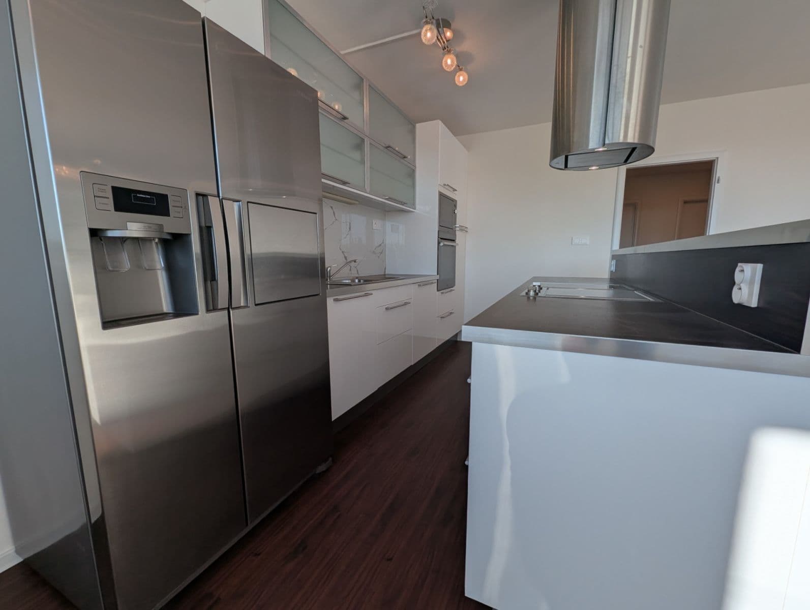 2 bedroom with open-plan kitchen flat to rent, 79 m², Ve svahu, Prague, Prague 2 bedroom with open-plan kitchen flat to rent, 79 m², Ve svahu, Prague, Prague