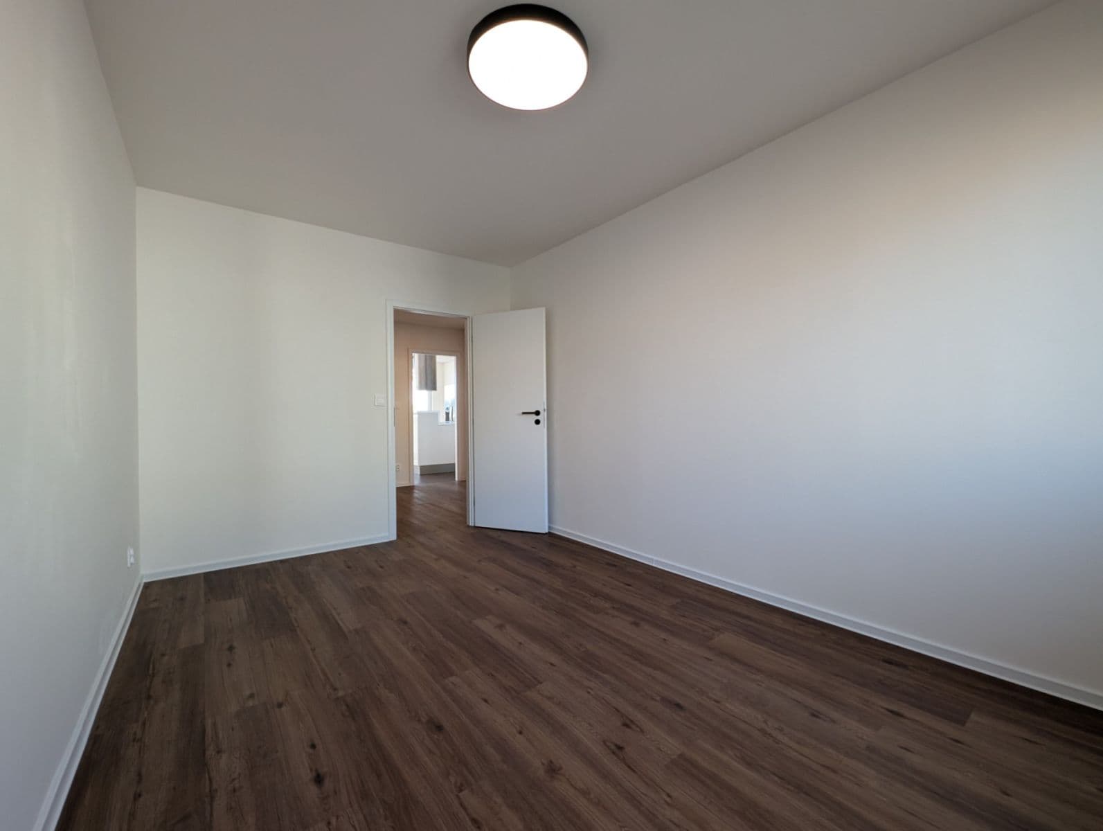 2 bedroom with open-plan kitchen flat to rent, 79 m², Ve svahu, Prague, Prague 2 bedroom with open-plan kitchen flat to rent, 79 m², Ve svahu, Prague, Prague