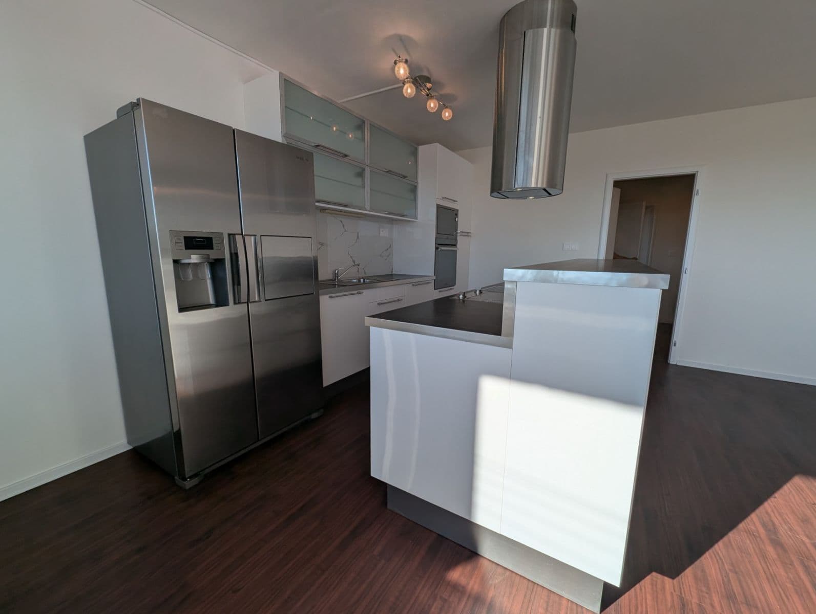 2 bedroom with open-plan kitchen flat to rent, 79 m², Ve svahu, Prague, Prague 2 bedroom with open-plan kitchen flat to rent, 79 m², Ve svahu, Prague, Prague