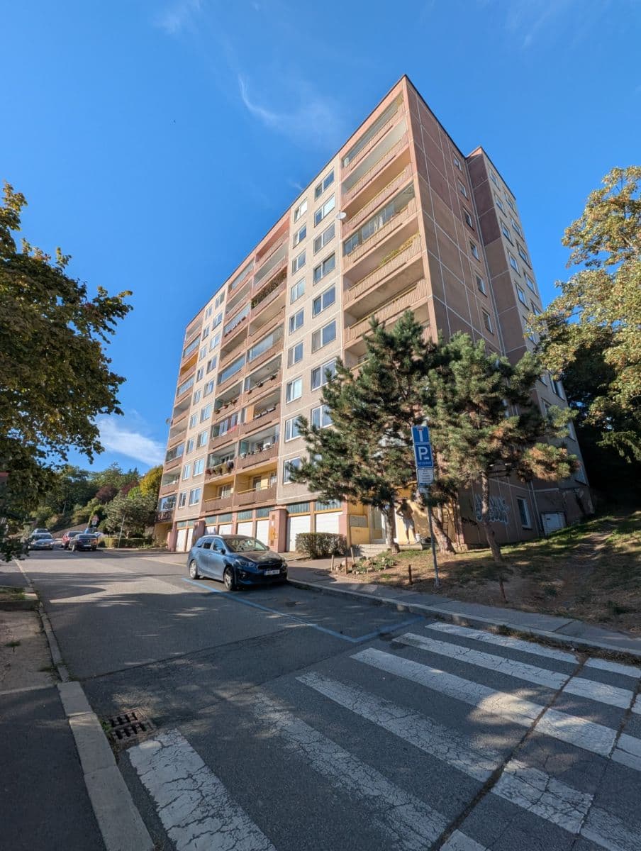 2 bedroom with open-plan kitchen flat to rent, 79 m², Ve svahu, Prague, Prague 2 bedroom with open-plan kitchen flat to rent, 79 m², Ve svahu, Prague, Prague