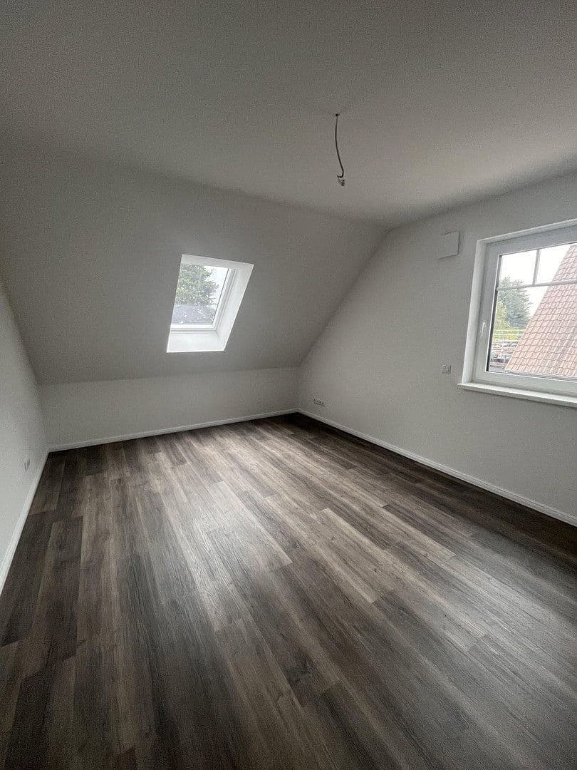 house for sale, 126 m², Unter den Linden 28 a + c, Stelle, Lower Saxony house for sale, 126 m², Unter den Linden 28 a + c, Stelle, Lower Saxony
