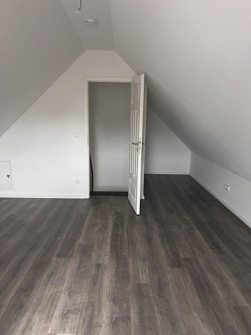 house for sale, 126 m², Unter den Linden 28 a + c, Stelle, Lower Saxony house for sale, 126 m², Unter den Linden 28 a + c, Stelle, Lower Saxony