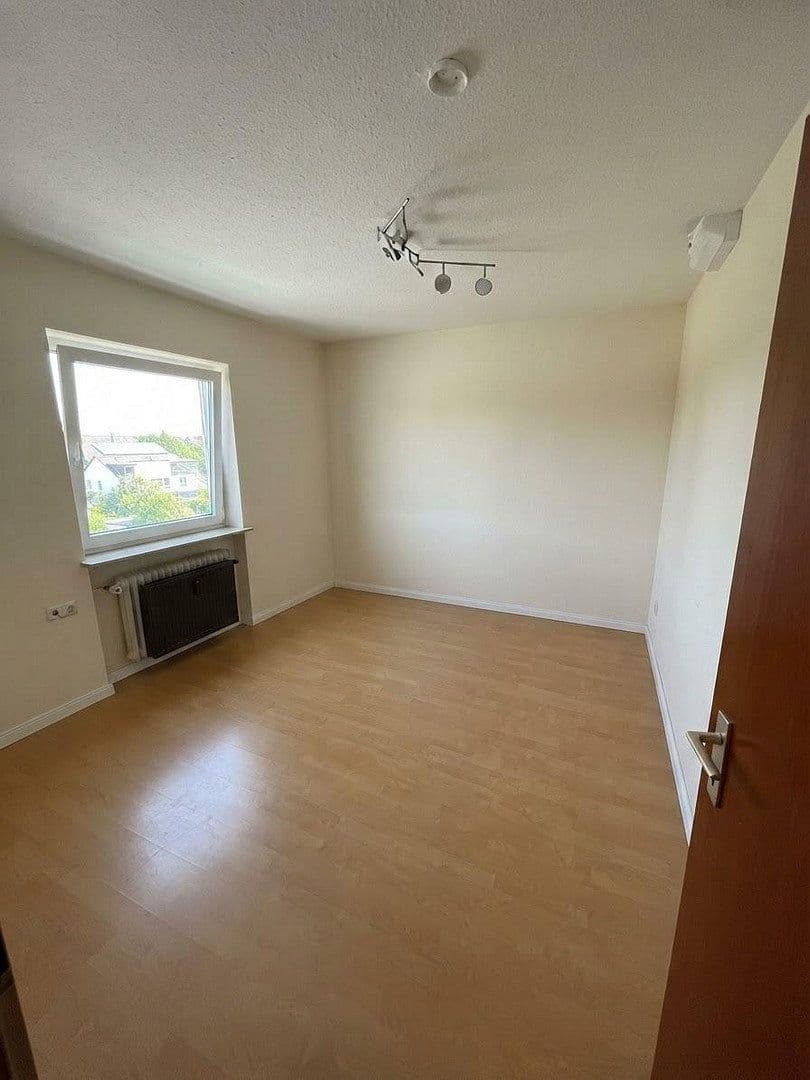 3 bedroom flat to rent, 85 m², Hohenzollernstraße 9, Friedrichsthal, Saarland 3 bedroom flat to rent, 85 m², Hohenzollernstraße 9, Friedrichsthal, Saarland