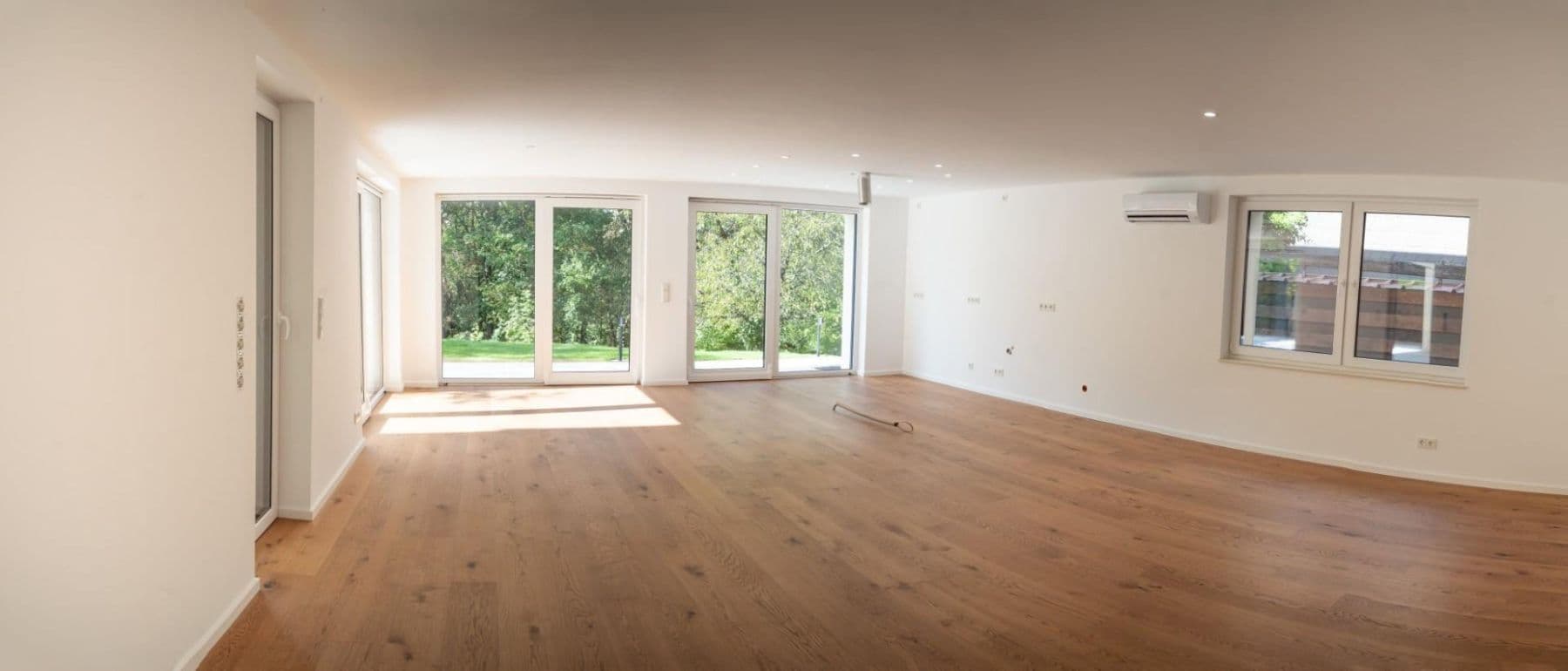 3 bedroom with open-plan kitchen flat for sale, 120 m², Saarbrücken, Saarland 3 bedroom with open-plan kitchen flat for sale, 120 m², Saarbrücken, Saarland