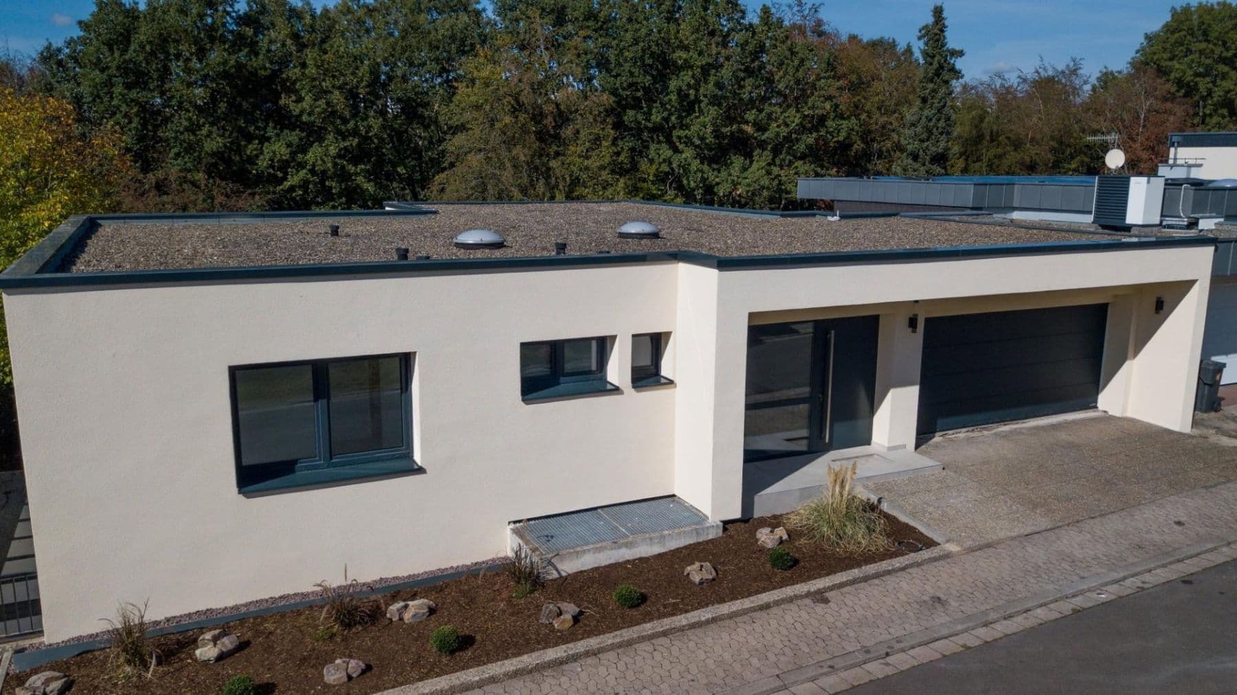 3 bedroom with open-plan kitchen flat for sale, 120 m², Saarbrücken, Saarland 3 bedroom with open-plan kitchen flat for sale, 120 m², Saarbrücken, Saarland