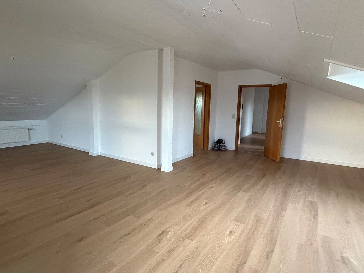 3 bedroom with open-plan kitchen flat to rent, 115 m², Brühl, Baden-Württemberg 3 bedroom with open-plan kitchen flat to rent, 115 m², Brühl, Baden-Württemberg