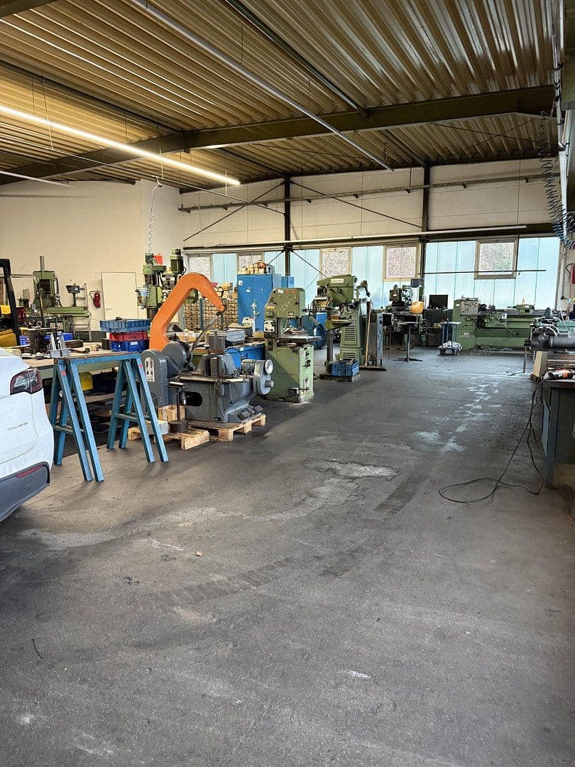 non-residential property to rent, 1,248 m², Velbert, North Rhine-Westphalia non-residential property to rent, 1,248 m², Velbert, North Rhine-Westphalia