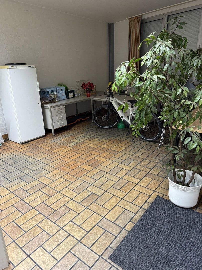 non-residential property to rent, 1,248 m², Velbert, North Rhine-Westphalia non-residential property to rent, 1,248 m², Velbert, North Rhine-Westphalia